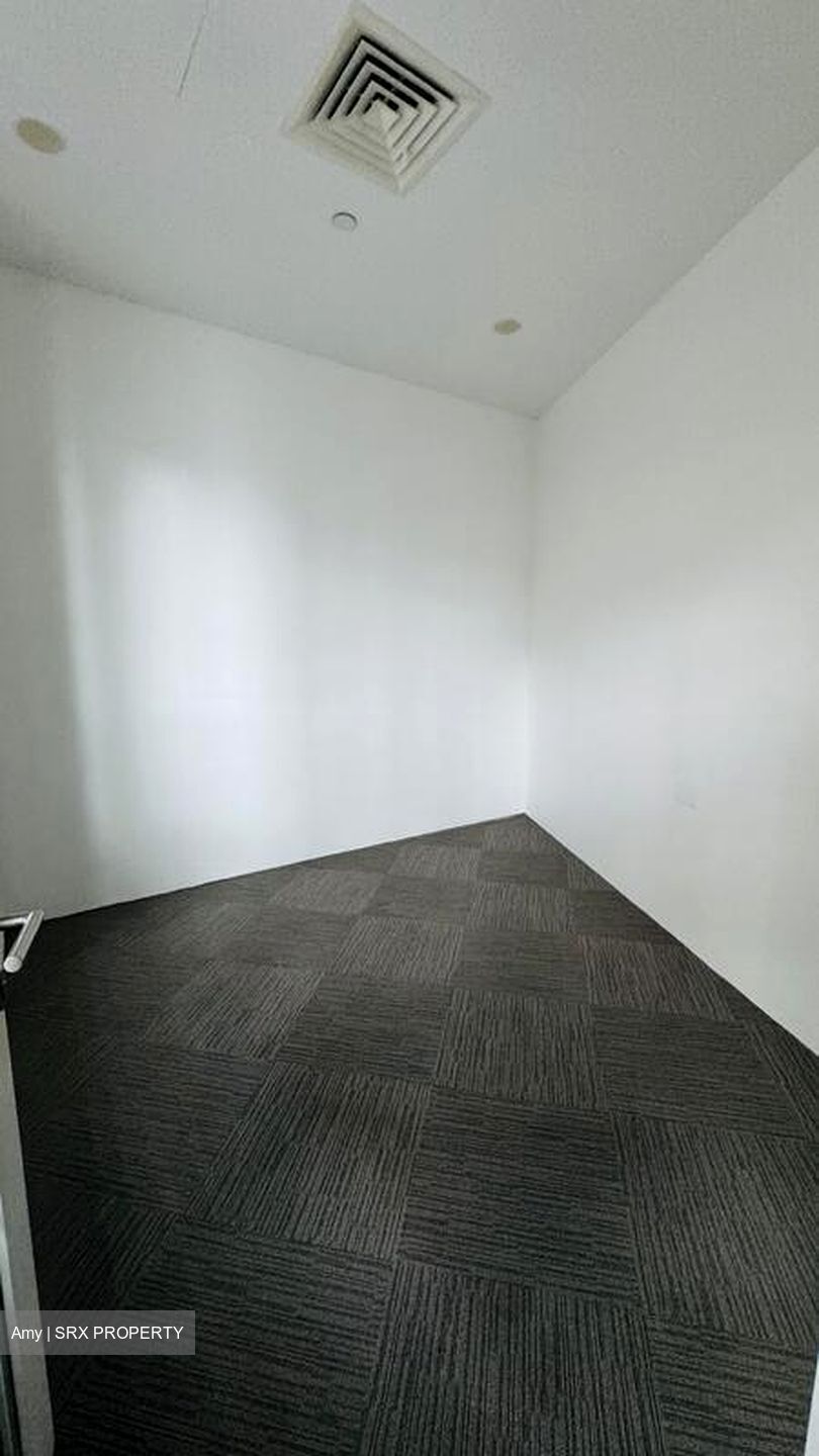 PLUS (D1), Office #518759381